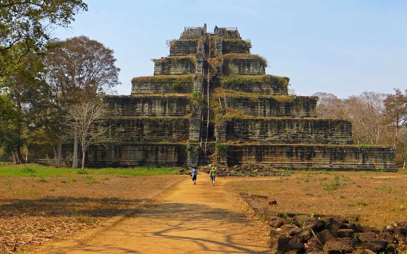 Đền Koh Ker là kinh đô cũ của đế chế Angkor